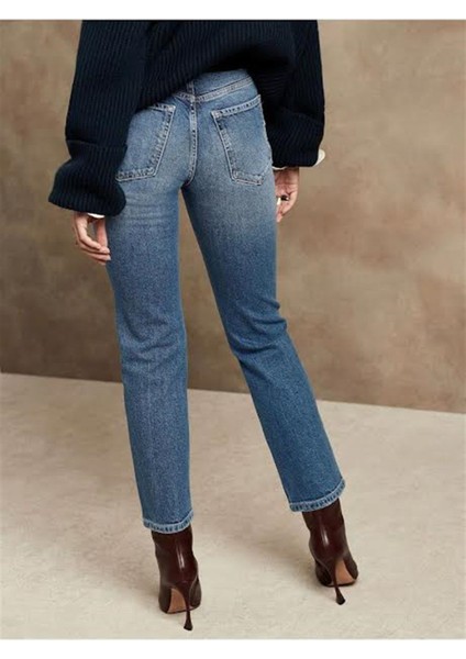 Banana Republic Yırtmaç Detaylı Jean fiyatları