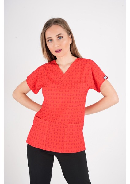 Kırmızı Kalpler Desenli Doktor Hemşire Hastane Scrubs Üst Üniforması