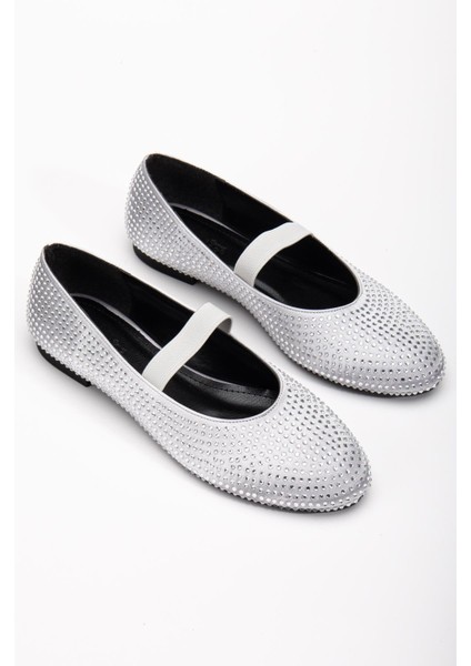 Kadın Babet Gümüş Saten Taşlı Elastik Bantlı Yuvarlak Burun