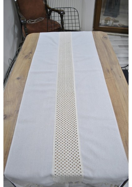 Özel Tasarım Ham Keten Krem Ara Dantelli ve Ponponlu Runner 45 x 150