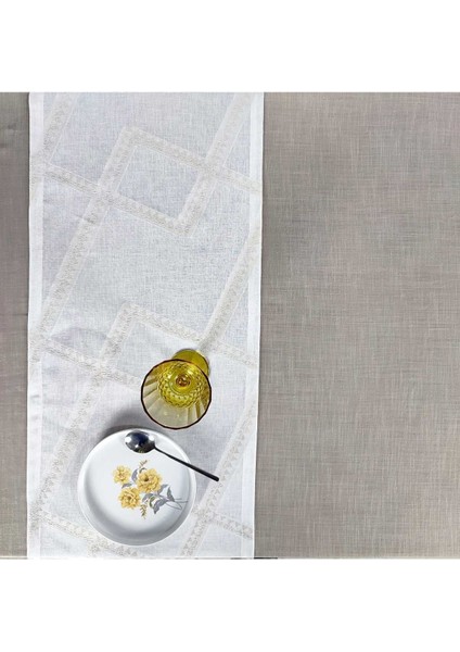 Kahverengi Polyester Masa ÖRTÜSÜ(145*225 Cm) ve Ekru Jakarlı Polyester RUNNER(39*142 Cm)(Mset)