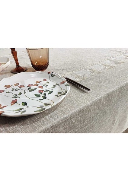 Ortadan Gipürlü Açık Kahve Polyester(Lm)