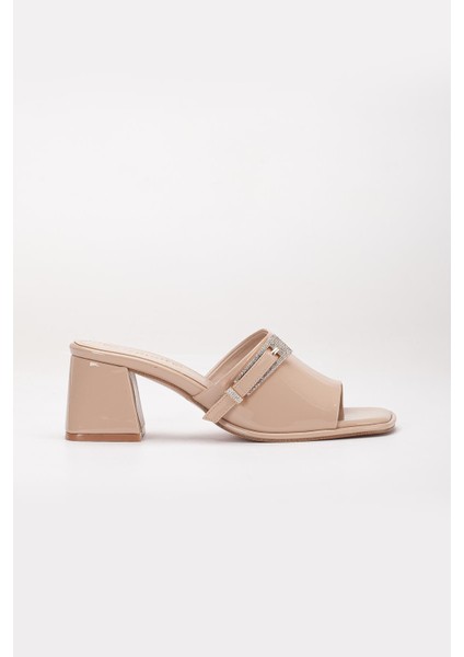 Büyük Beden Kadın Topuklu Terlik Nude Rugan Yüzlü Taşlı Tokalı modelleri