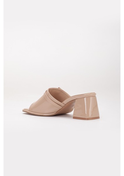 Büyük Beden Kadın Topuklu Terlik Nude Rugan Yüzlü Taşlı Tokalı indirimleri