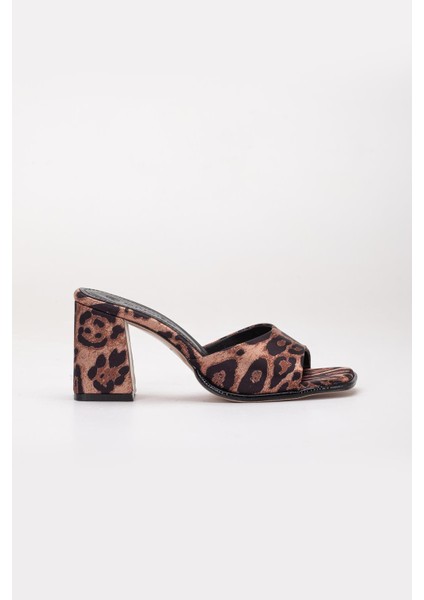 Büyük Beden Kadın Topuklu Terlik Siyah Rugan Ince Bantlı modelleri