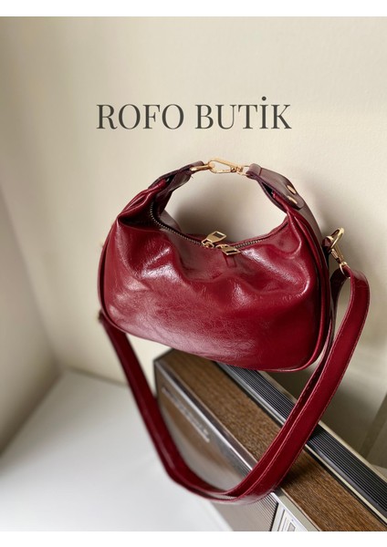 Vera Kadın Metal Klipsli Baget Çanta