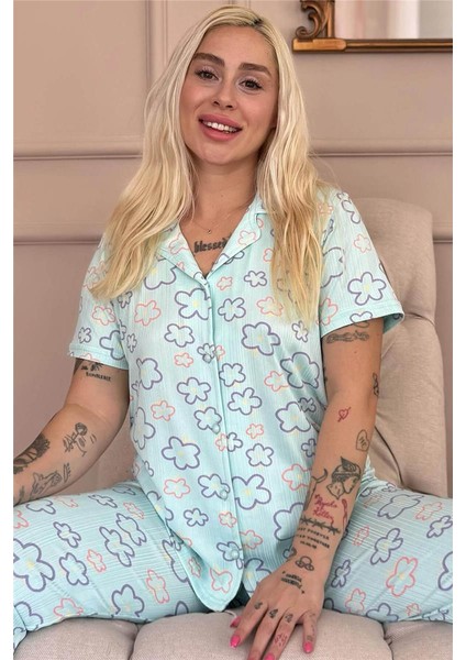 Mavi Çizgi Çiçek Desenli Örme Önden Düğmeli Kısa Kol Kadın Pijama Takımı