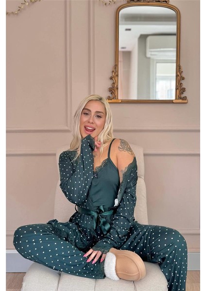 Zümrüt Mini Puan Desenli Bambu Sabahlıklı Kadın Pijama Takımı