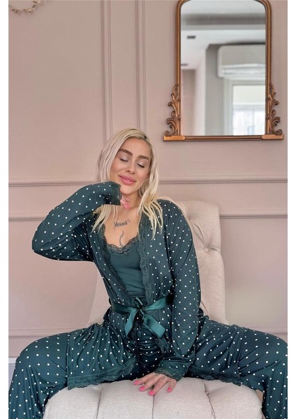 Zümrüt Mini Puan Desenli Bambu Sabahlıklı Kadın Pijama Takımı