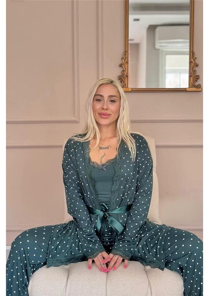 Zümrüt Mini Puan Desenli Bambu Sabahlıklı Kadın Pijama Takımı