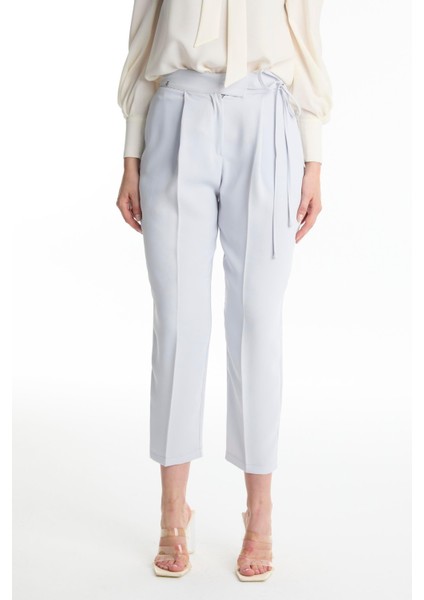 Pileli Kuşak Detaylı Gri Pantolon P-0229