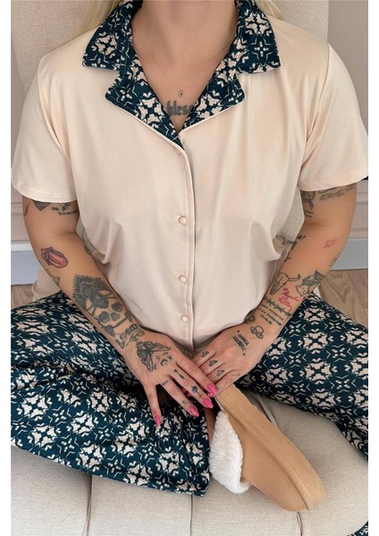 Bej Floral Harmony Exclusive Önden Düğmeli Kadın Pijama Takımı indirimleri
