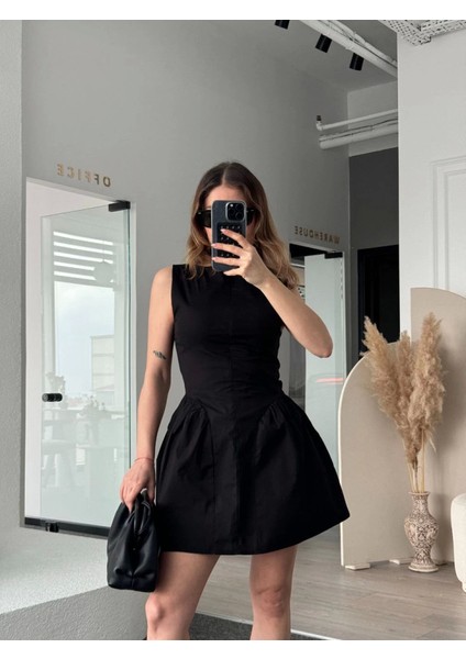Fermuar Detaylı Mini Elbise - Siyah