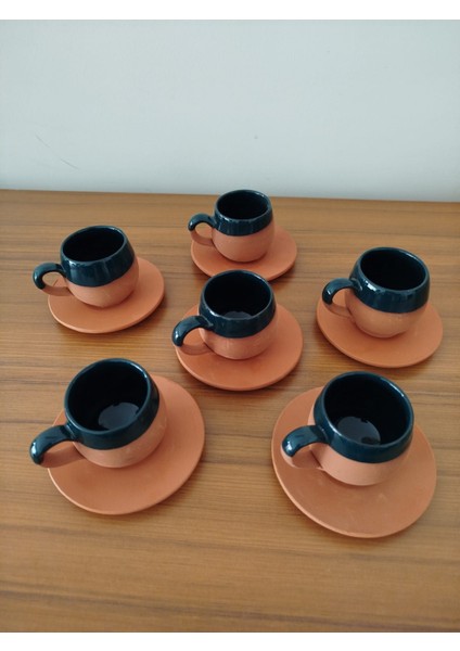 Yuvarlak İçi Sırlı Toprak 6'lı Yeşil Fincan Takımı