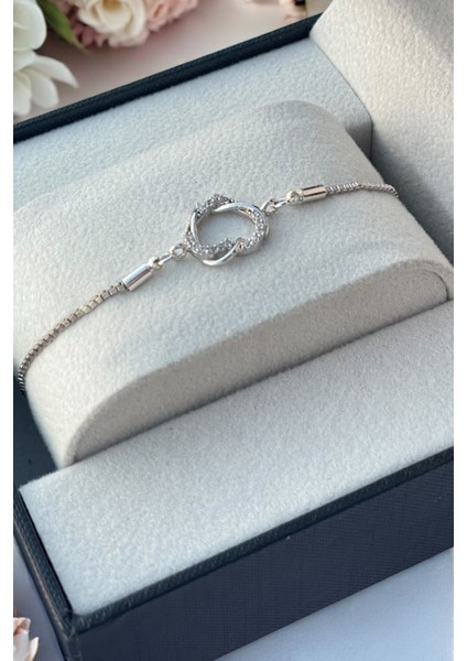 Şık Tasarım Asansörlü Ayarlanabilir Zirkon Taşlı Kadın Bileklik