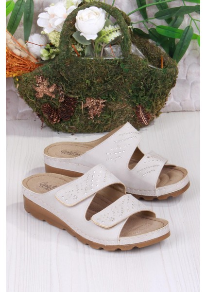 160161 Bej Rahat Esnek Anatomik Kadın Terlik modelleri