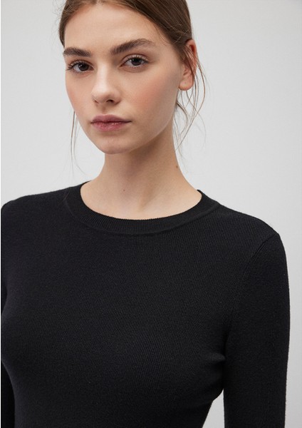 Bisiklet Yaka Siyah Crop Kazak 1710474-900 indirimleri