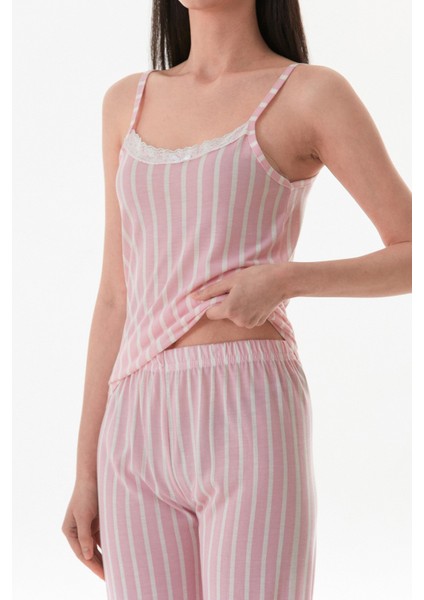 Kalın Çizgili Askılı Dantelli Pijama Takımı indirimleri