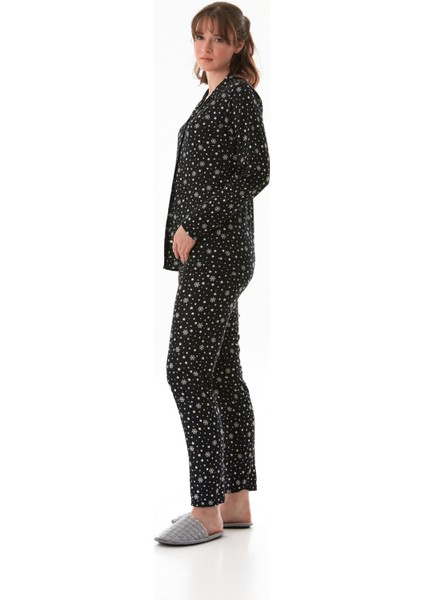 Kar Tanesi Desenli Gömlek Yaka Süet Pijama Takımı