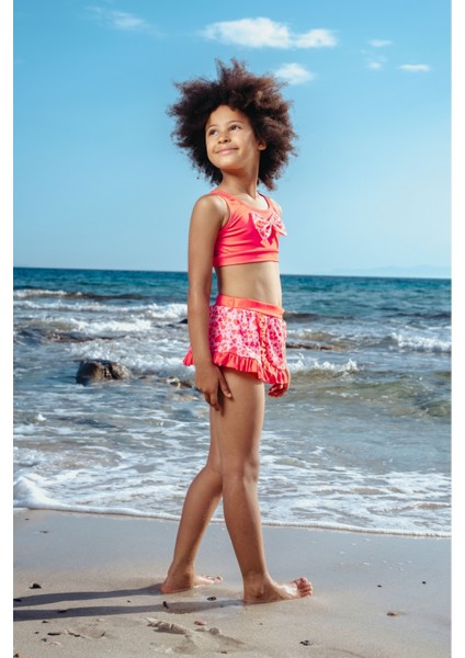 Kız Çocuk Fiyonk Detaylı Kalp Desenli Bikini Takımı modelleri