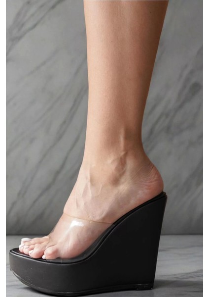 Kadın Şeffaf Bantlı Dolgu Topuk Terlik Modern Rahat Tasarım fırsatları