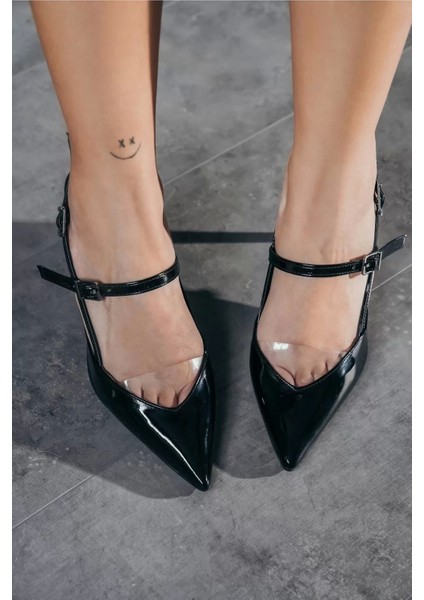 Kadın Elegant Ayakkabı Beyaz Rugan Kısa Topuklu Ayakkabı Özel Tasarım Abiye Ayakkabı modelleri