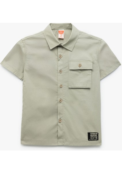 Pamuklu Kapaklı Cep Detaylı Kısa Kollu Gömlek