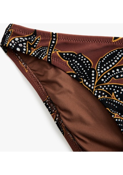 Astarlı Çiçek Desenli Bikini Altı modelleri