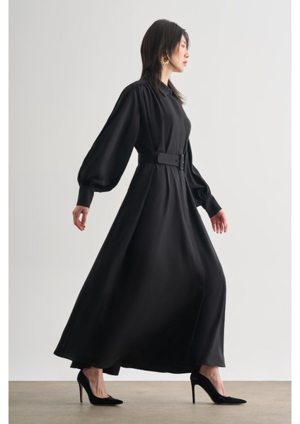 Tencel Dokulu Pile Detaylı Kemerli Maksi Siyah Elbise fiyatları