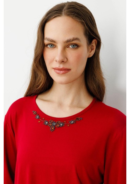 Kadın Sıfır Yaka Boncuk Işlemeli Penye Bluz Kırmızı modelleri