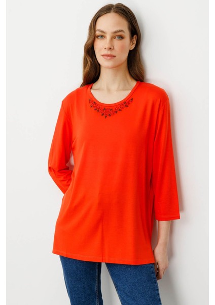 Kadın Sıfır Yaka Nakışlı Penye Bluz Mercan fırsatları