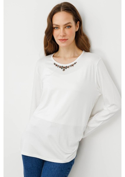 Kadın Sıfır Yaka Boncuk Işlemeli Penye Bluz Ekru