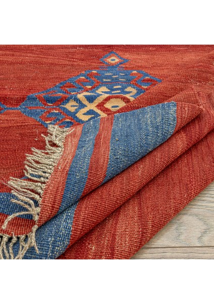 Lemi Kırmızı El Dokuma Kilim 110 x 161 cm indirimleri