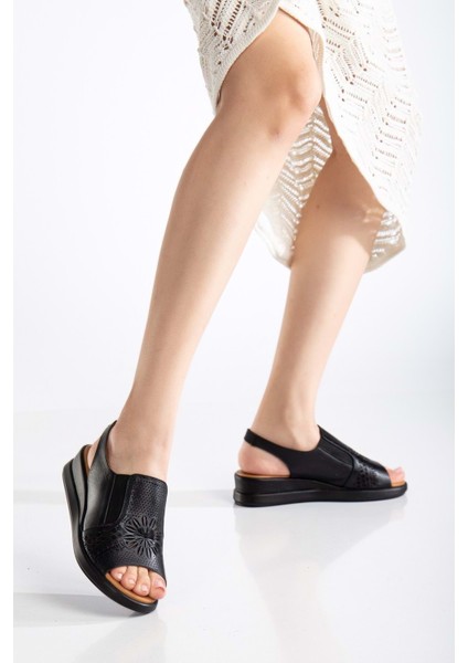 Kadın Deri Lastikli Sandalet - Beyaz fiyatları