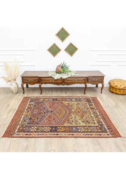 Rinat Etnik Tasarımlı Nuzumla Kilim 149 x 187 cm fiyatları