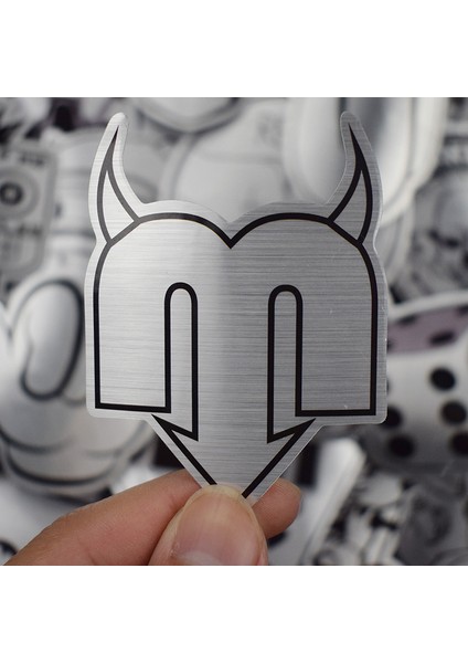 Sıcak Satış Metalik Siyah ve Beyaz Sticker Graffiti Sticker Laptop Valiz Araba Moda Duvar Gitar Cool Sticker (Yurt Dışından)