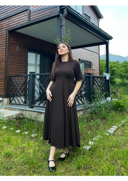 Flotalı Kısa Kollu Elbise