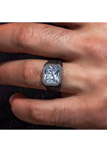 925 Ayar Gümüş Oksitli Beyaz Zirkon Taşlı Sade Erkek Yüzük