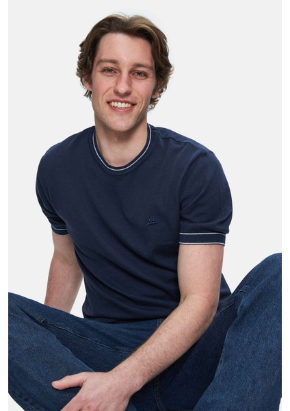 Fared Lacivert Bisiklet Yaka Triko Nakışlı Standard Fit Erkek Tshirt fiyatları