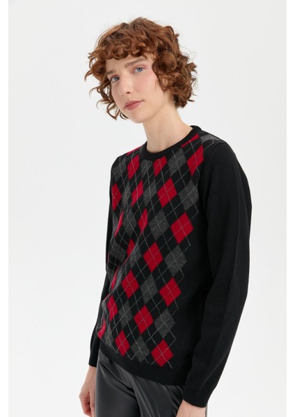 Kadın Sıfır Yaka Önü Baklava Desenli Yün Kazak Siyah indirimleri