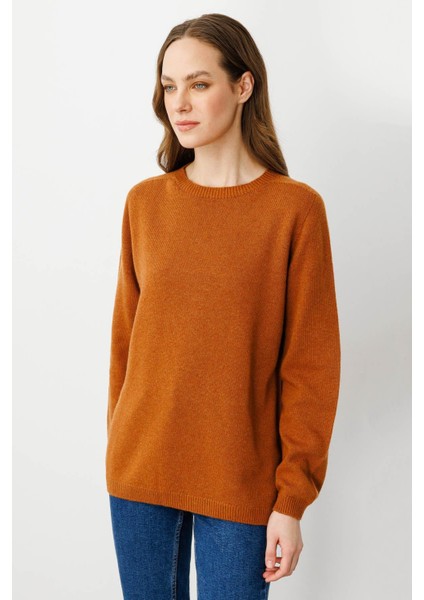 Kadın Sıfır Yaka Klasik Yün Kazak Tarçın modelleri