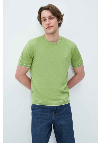 Fared Duman Yeşili Bisiklet Yaka Triko Nakışlı Standard Fit Erkek Tshirt modelleri