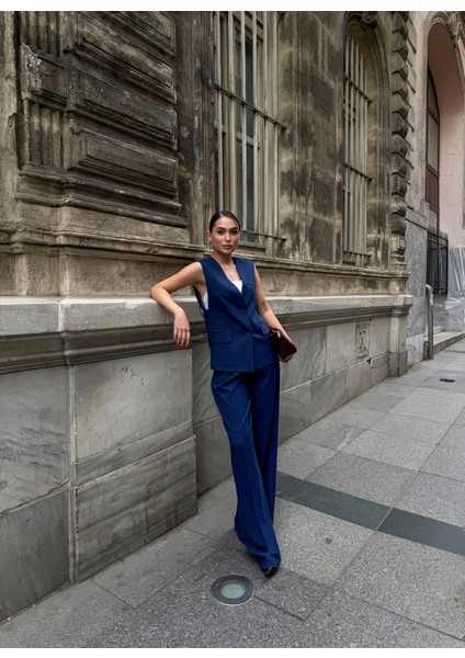 Kadın Düğme Detaylı Yelek Pantolon Takım