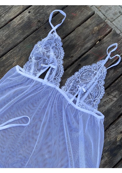 Beyaz Tül Destekli Gecelik fırsatları