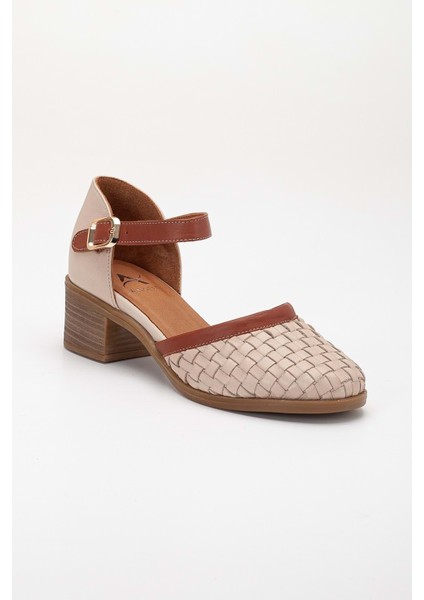 Kadın Deri Burnu Kapalı Örgülü Sandalet - Bej fırsatları