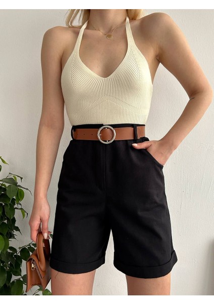 Gabardin Kuş Gözlü Kemerli Şort