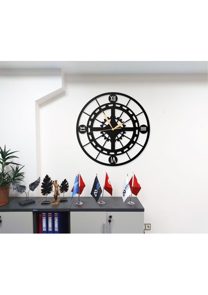 Roma Rakamlı Modern Desenli Dekoratif Metal Duvar Saati