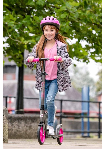 2 Tekerlekli Flexi Max Pembe Scooter: Pembe Enerji ve Maksimum Esneklik Bir Arada!