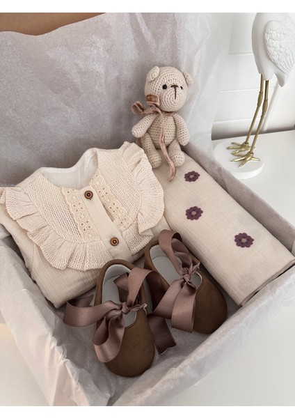 Hoşgeldin Bebek Yenidoğan Hediye Kıyafet Seti Sepeti Hastane Çıkışı Triko Örgü