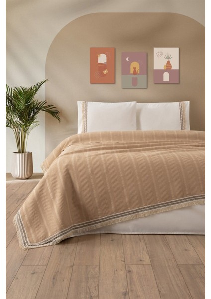 Tivoli Çift Kişilik Dantelli 4 Parça Pike Takımı Çeyizlik-Melanie-Kapuçino